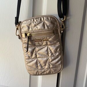 Michael Kors Bag Phone Crossbody Winnie Gold Quilted Soft Nylon  Zip like new
